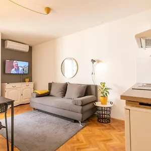 https://pula-city-accomodation.pula-hotels.org