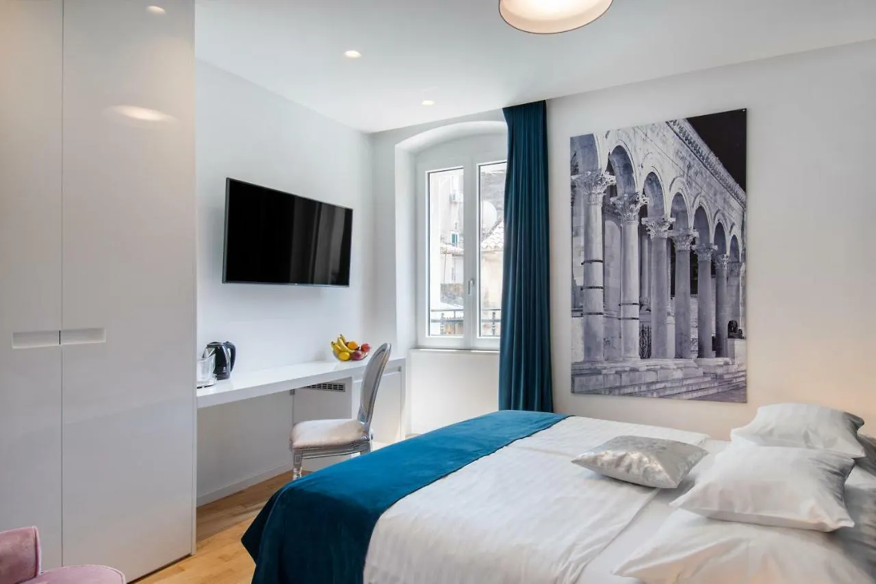 Luxury Rooms Paula Split